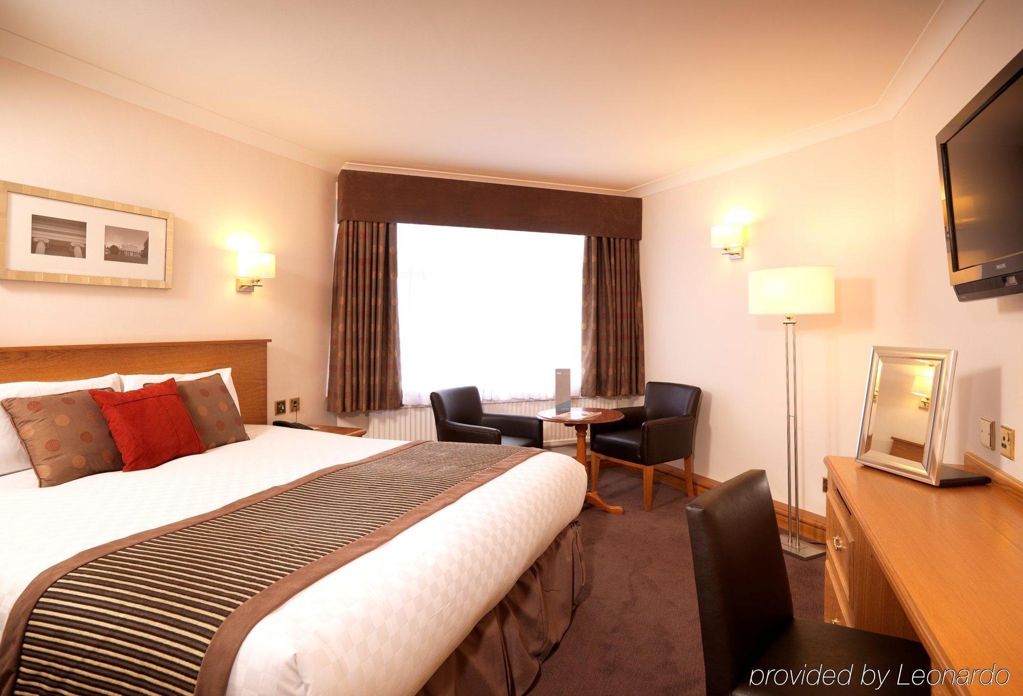 Leonardo Hotel 첼튼엄 객실 사진